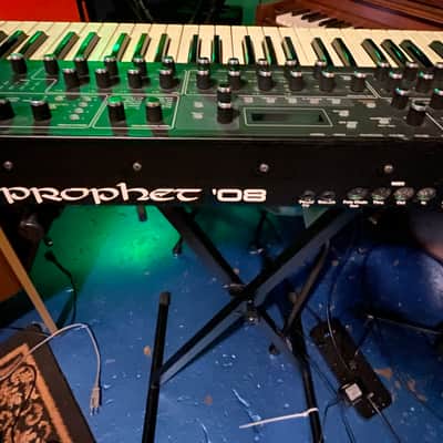 Dave Smith Instruments Prophet 08 PE 61-Key 8-Voice Polyphonic Synthesizer image 8