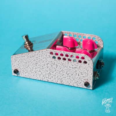 ThorpyFX Fallout Cloud Fuzz Limited edition Pink/white 2024 release image 2