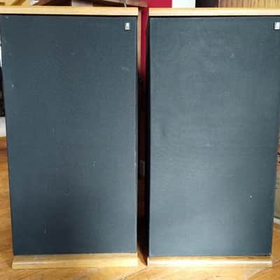 Acoustic Research TSW410 speakers in excellent condition - 1980's image 2