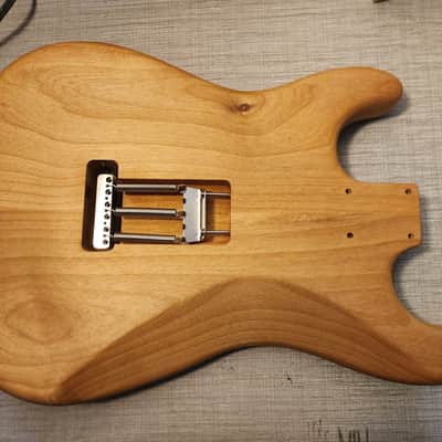 Warmoth Stratocaster Body and Gotoh bridge image 8