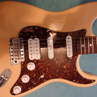 Fender Deluxe Power Stratocaster 2006 - Honey Blonde image 8