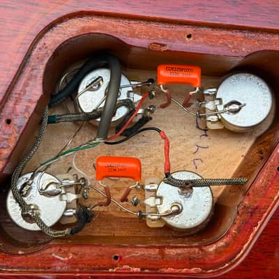 Gibson Les Paul Standard - Heritage Cherry Red - Eric Clapton, George Harrison "Lucy" Vibe - Free Pro Setup image 18