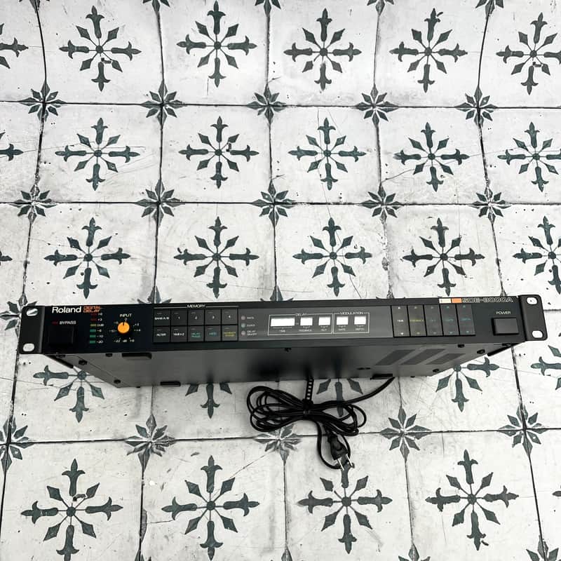 Roland SDE-3000 Digital Delay image 1