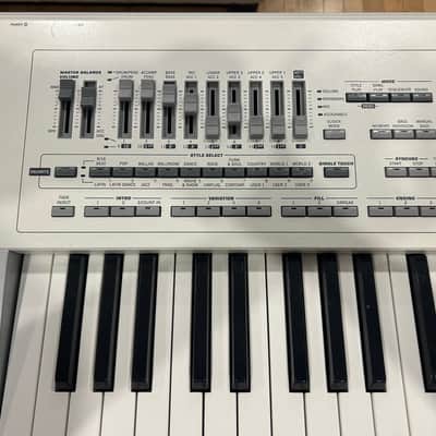 Korg Pa2X Pro 76-Key Professional Arranger Keyboard 2000s - Silver image 11