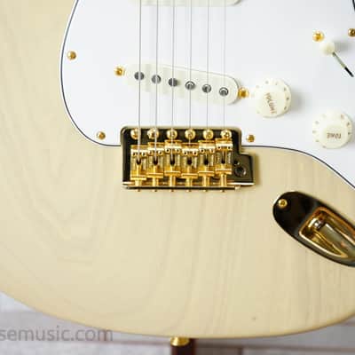 Fender American Custom Shop Stratocaster® NOS, 2A Flame Maple Fingerboard, Honey Blonde image 6