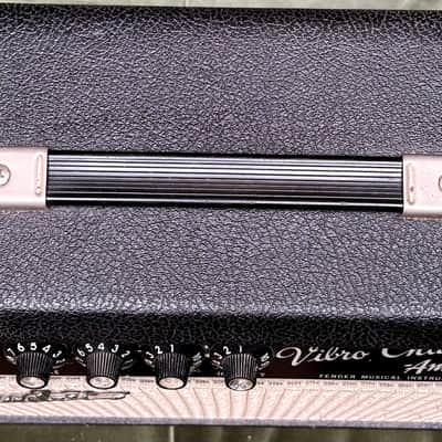 Fender Vibro Champ 6-Watt 1x8" Guitar Combo 1966 - Black Panel - serviced and reconed image 4