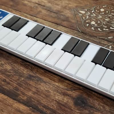 Korg nanoKey Midi Controller w Korg Kontroller Software image 2