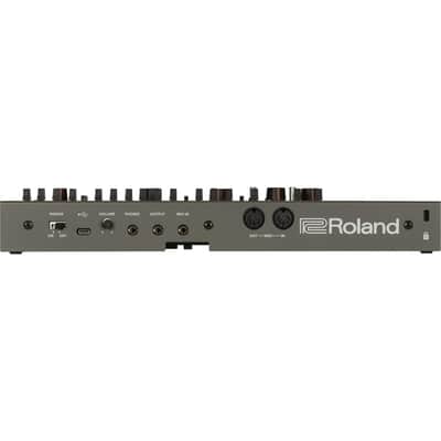 Roland SH-01A Synthesizer image 3