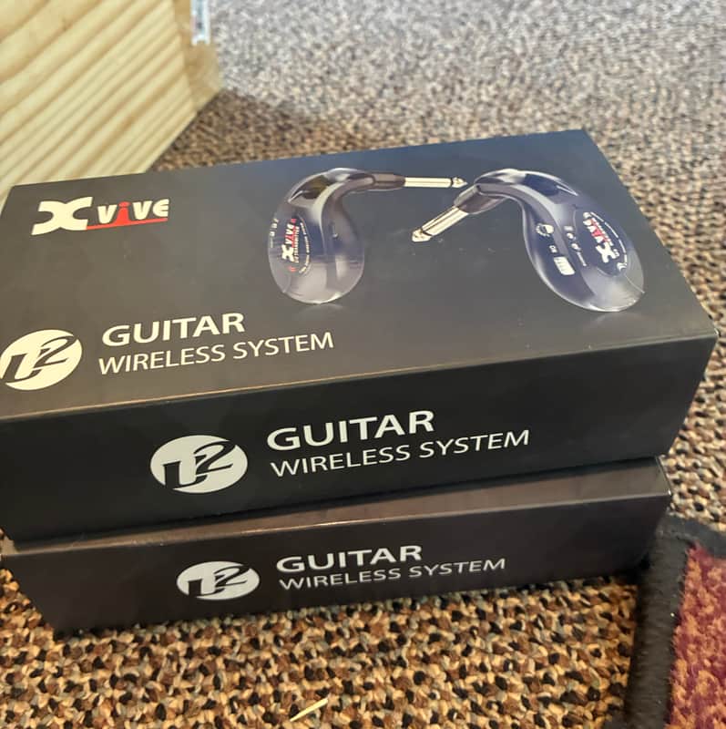 Set of 2 Xvive U2 Wireless Guitar System 2010s - Black image 1