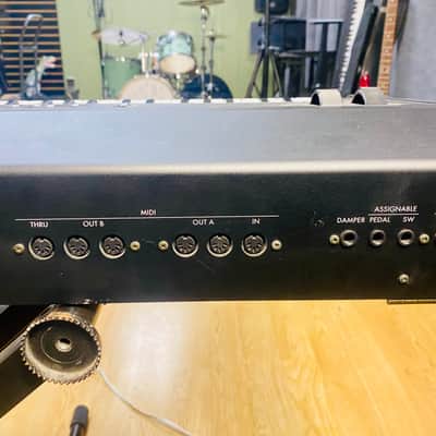 KORG SG PRO X WEIGHTED 88 KEY STAGE PIANO/ CONTROLLER W/ STAND (USED) image 5