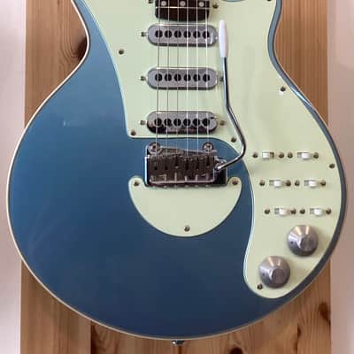 Brian May Special LE w Gig Bag 2019 - Windermere Blue image 1