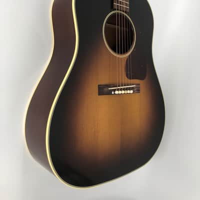 Gibson 1942 Banner J-45 - Vintage Sunburst image 2