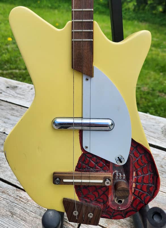 Loog / Third Man Model VI TV Yellow Mini Electric 2010s USA image 1