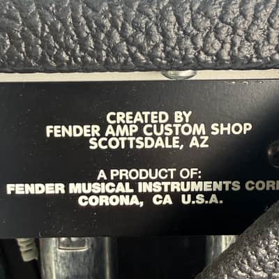 Fender Vibro-King Custom 60-Watt 3x10" Guitar Combo 2004 - 2012 - Black image 5