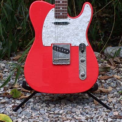 Fender ‘71 Reissue Telecaster NOS Relic Fiesta Red Custom Tele Lightweight 6.6 Lb HSC image 2