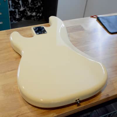 Fender Players Series Precision Bass Body image 2