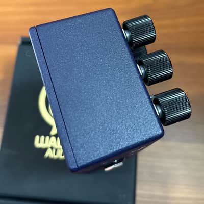 Walrus Audio Julianna Deluxe Chorus / Vibrato 2020 - Present - Blue image 5