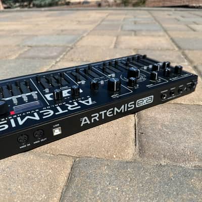Dreadbox Artemis 6-Voice Desktop Synthesizer 2024 - Present - Black image 4