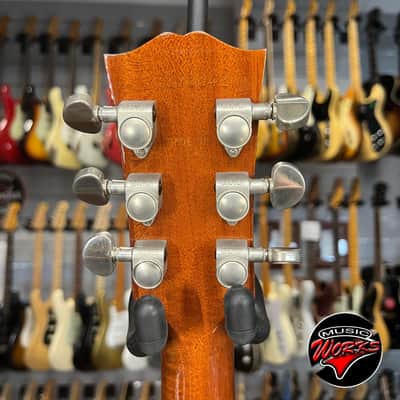 Gibson J45 Standard Natural image 6