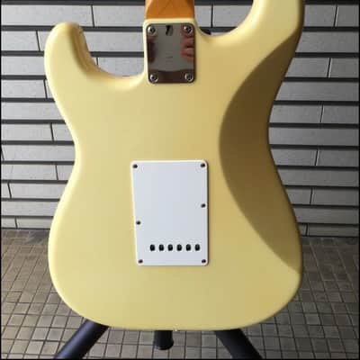 EDWARDS   E-SE-100M/LT Vintage white image 6