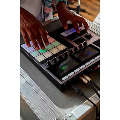 Native Instruments  MASCHINE+ Standalone Groovebox and Sampler 2024 - BLACK image 8