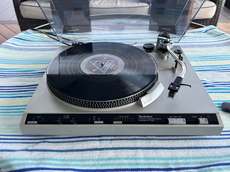 Technics Turntable SL-230 Late 70’s
