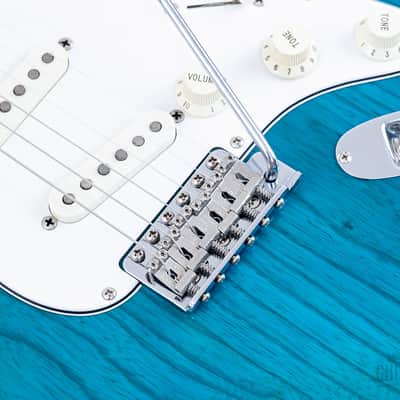 2012 Fender '62 Stratocaster ST62/ASH/MH Transparent Blue + Headstock, Near-Mint, Japan MIJ image 7