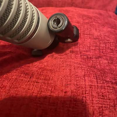 Electro-Voice RE20 Cardioid Dynamic Microphone 1968 - Present - Gray image 10