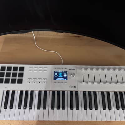 Arturia KeyLab 49 MkIII MIDI Controller 2024 - Present - White image 1