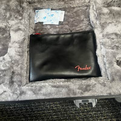 Fender Stratocaster 2017 - Black gloss image 24