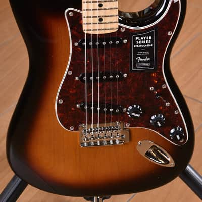 Fender Player Series Limited Edition Tortoise Shell Pickguard Stratocaster Maple Neck 3 Tone Sunburst image 3