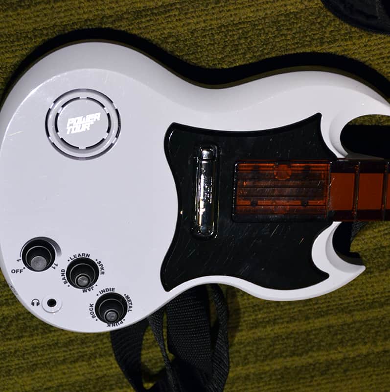 Gibson – Tiger Electronics/Power Tour Mini Toy Guitar image 1