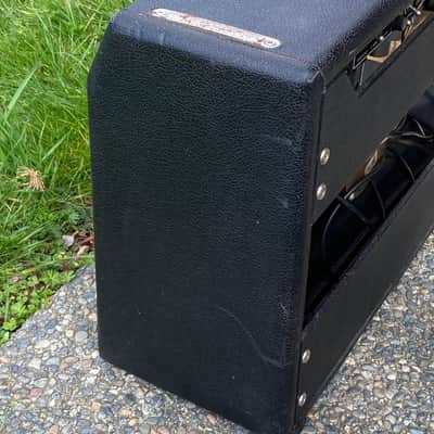 1969-1970 Fender Deluxe Reverb Silverface image 11