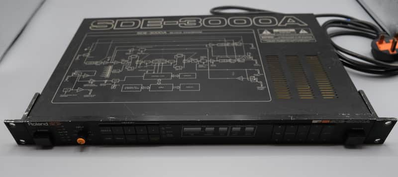 Roland SDE-3000 Digital Delay 1980s - Black image 1
