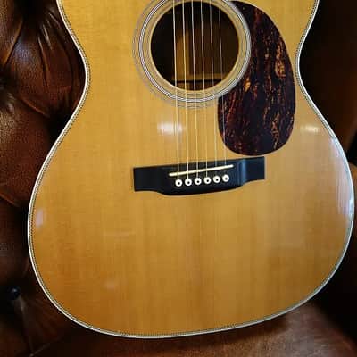 Martin Standard Series 000-28H (2000 - 2002)