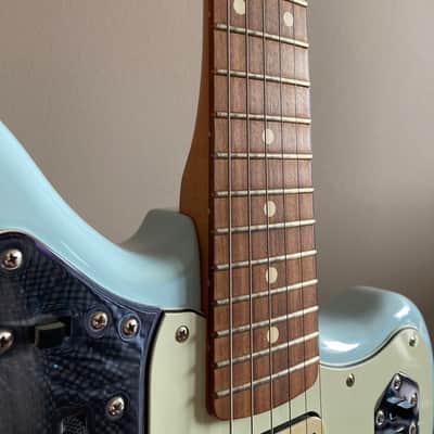Fender Vintera '60s Jaguar Modified HH with Pau Ferro Fretboard 2019 - 2023 - Sonic Blue image 5