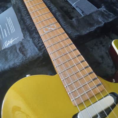 Chapman ML3 Pro Traditional T-style - Gold, w/case image 4