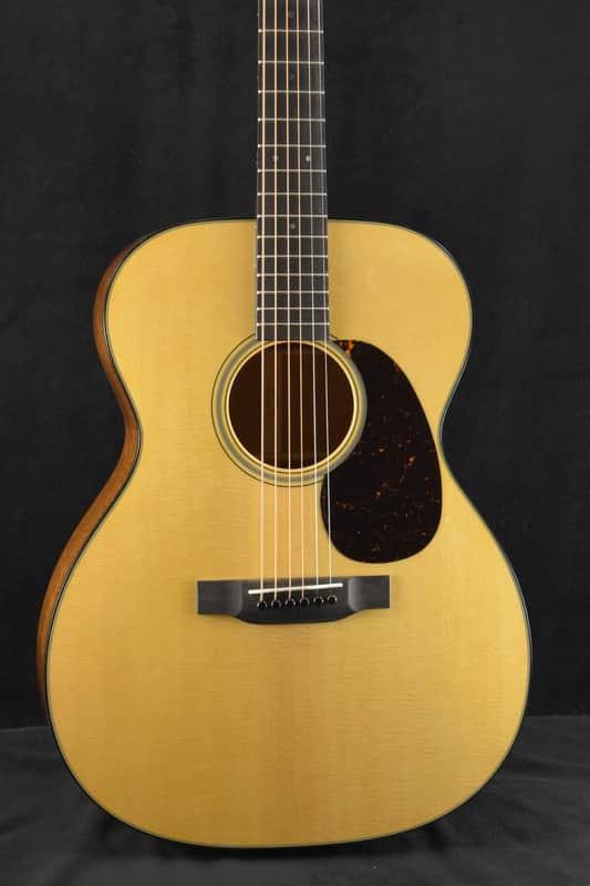 Martin 000-18 Natural Gloss image 1