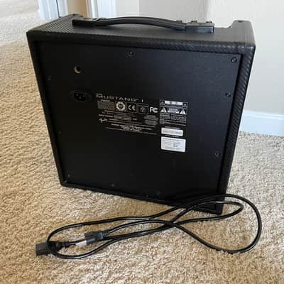 Fender Mustang I modeling combo amp 70W 1x8 image 3