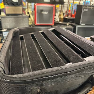 Pedaltrain PT-18-PSC-X Premium Soft Case for Classic Jr/PT-JR/Novo 18 2010s - Black image 2