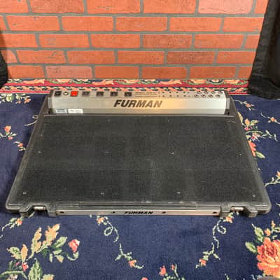 Furman SPB-8C Powered Pedal Board w/Rolling Hard Case image 15