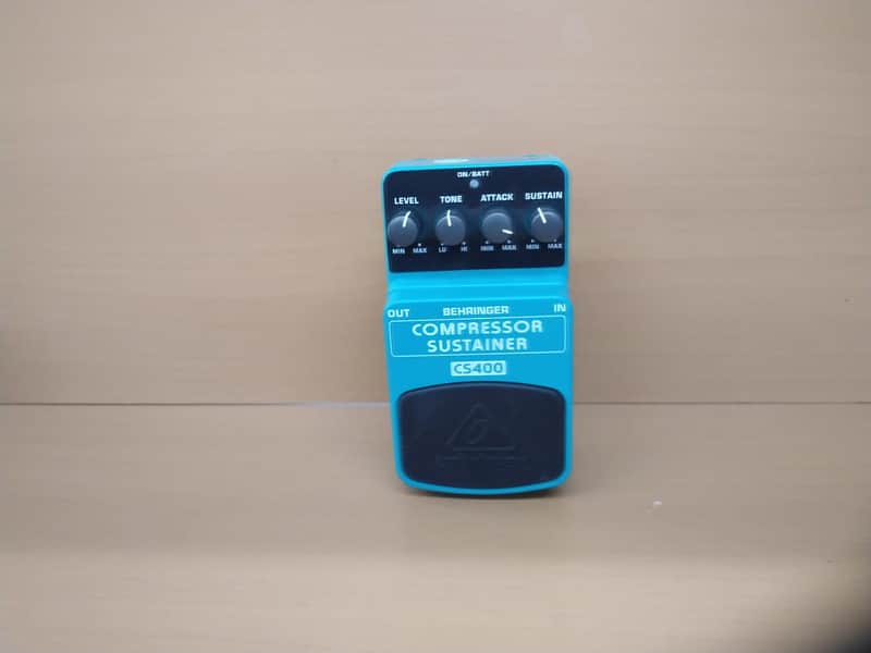 Behringer CS400