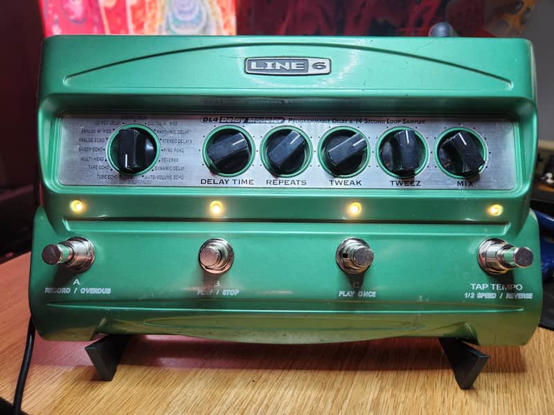 *Switch and LED Mods- Line 6 DL4 Delay Modeler 1999 - 2021 - Green image 1