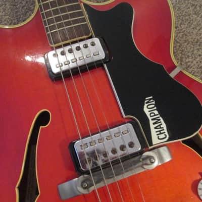 Hofner Verithin 1962/3 red image 4