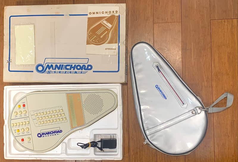 Suzuki OM-27 Omnichord with Power Adapter & Original Soft Case / Packaging 1981 - Ivory image 1