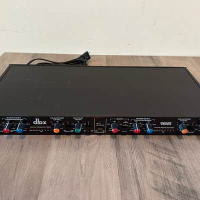 DBX 166 Dual Channel Compressor/Limiter/Gate image 4