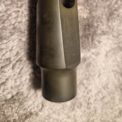 Yanagisawa 6 alto saxophone mouthpiece - rubber image 4