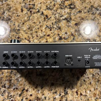 Fender Switchboard Effects Operator 2024 - Present - Gold image 3