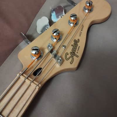 Squier Paranormal Jazz Bass '54 2020 - Butterscotch Blonde image 3