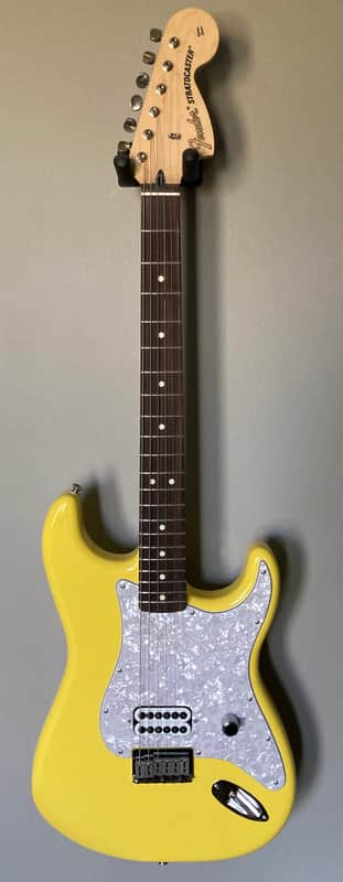 Fender Tom Delonge Artist Series Stratocaster 2023 (Hardshell Case Included) image 1